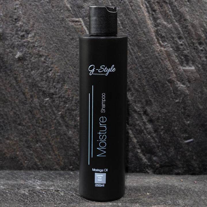 G-Style Professional Moisturizing Shampoo met etherische oliën voor optimale hydratatie en glans.